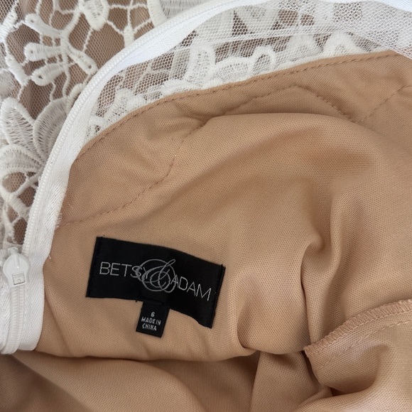 Betsy & Adam Off White Lace Dress, Size 6 - Picture 8 of 8